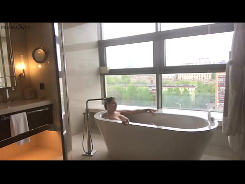 ❤️ Gagică imensă care își masturbează cu pasiune păsărica în baie ❤️  at ro.rassadakubani.ru ﹏
